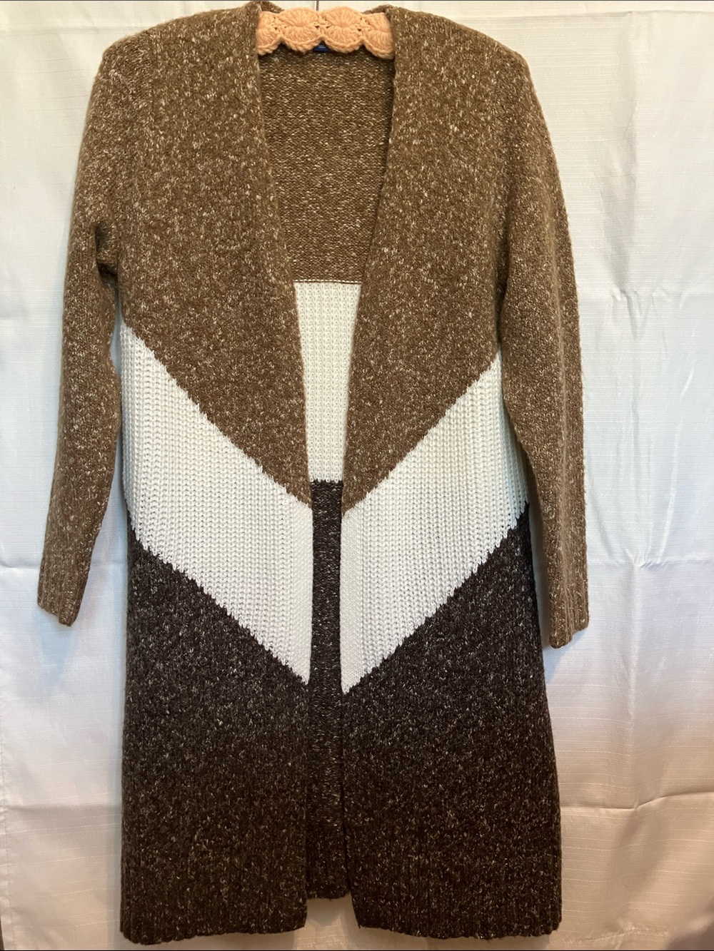 Apt. 9 Brown, Cream & Dark Brown Chevron Open-Front Cardigan
